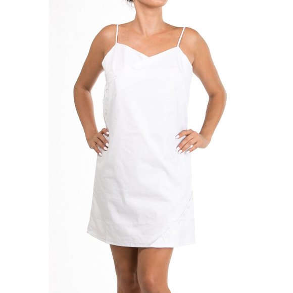 Women's Stay Chic & Comfortable in this Casual Cross Detailed Button Dress - Picture 9 of 16